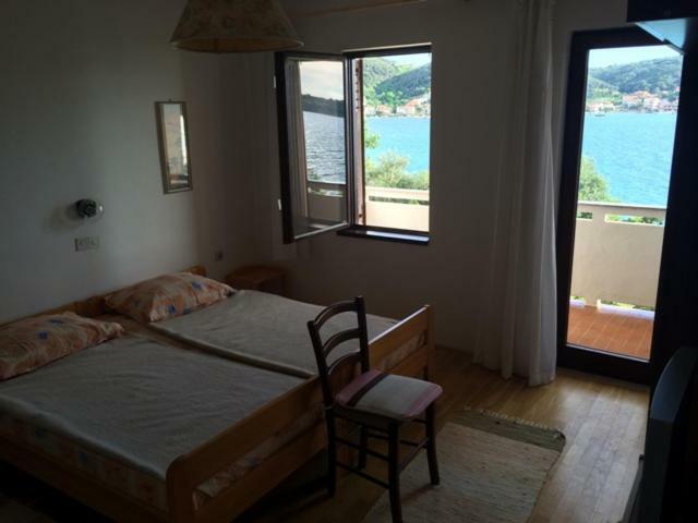 Apartman Supetarska Draga Lejlighed Eksteriør billede