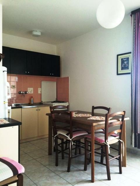 Apartman Supetarska Draga Lejlighed Eksteriør billede